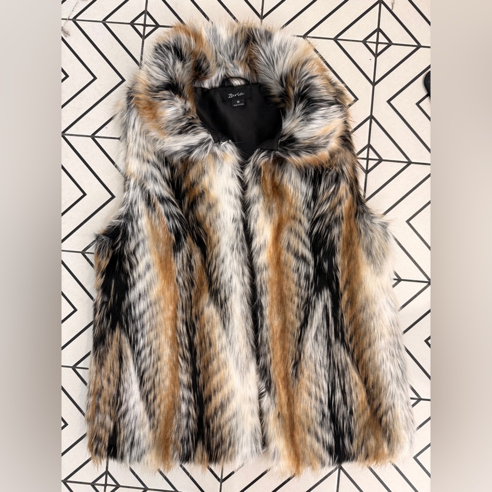 Stylish Faux Fur Vest in Black, Brown, and White